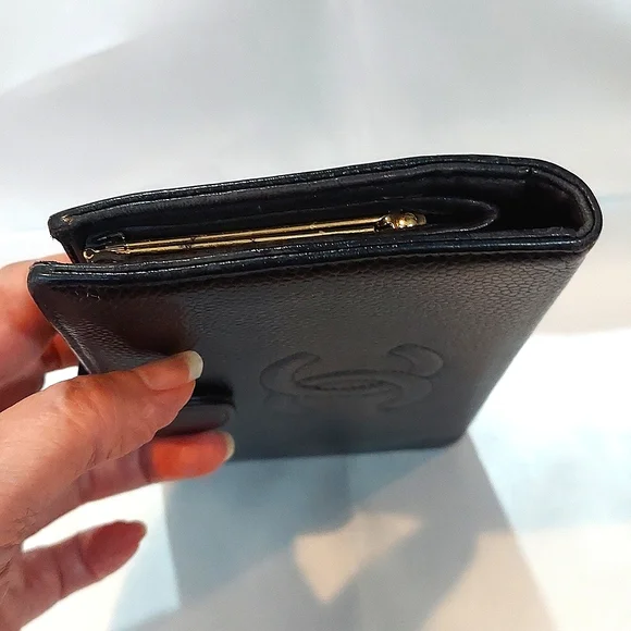Chanel Caviar Wallet, Black CC Embossed. Pebbled caviar genuine leather. Luxury! - Picture 10 of 12